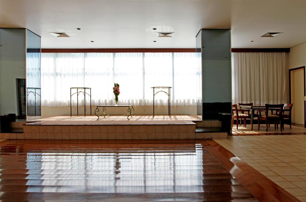 Summit Flat Service 酒店 Sao Jose dos Campos